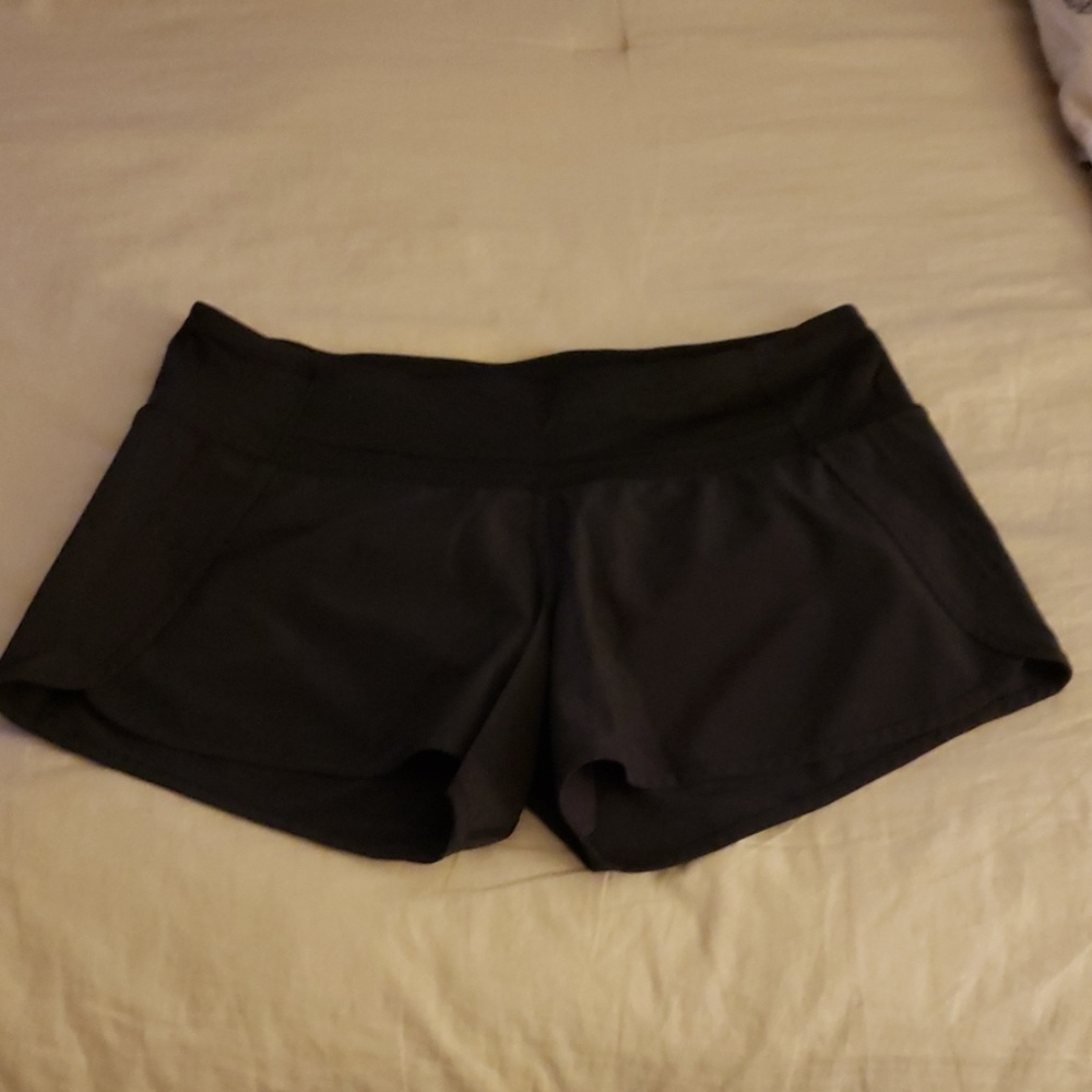 Lululemon Run shorts
